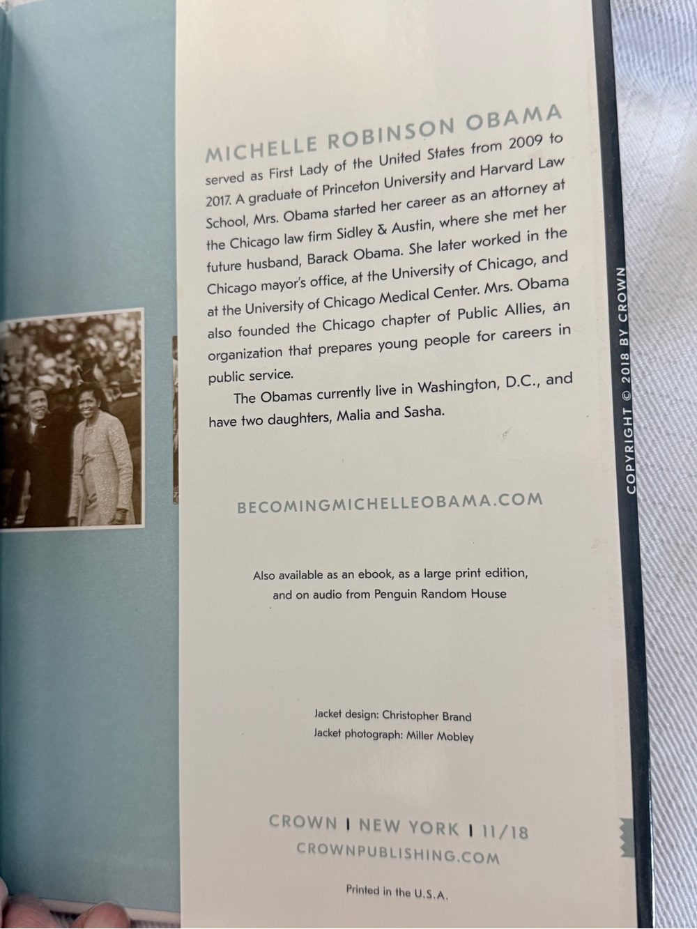 Becoming by Michelle Obama Hardcover Book , with dust jacket 2018 First Edition - Picture 8 of 8